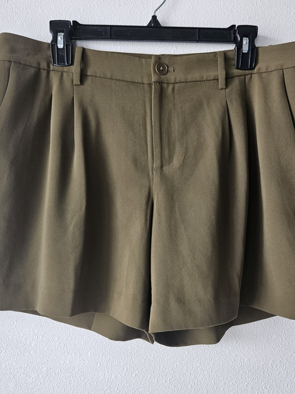 Lauren Ralph Lauren Olive Pleated High-Waist Shorts Size 12P